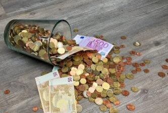 贷款炒股多少才违法？是否合法、金额限制是多少